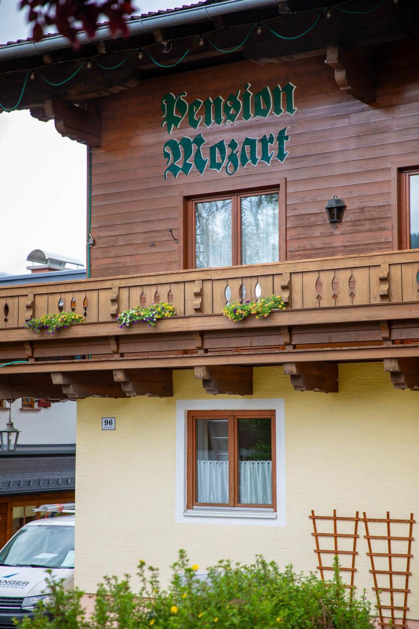 Pension Mozart Wagrain Exteriör bild